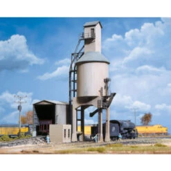 Walthers Cornerstone 933-3042 - Coaling Tower Concrete - HO Scale