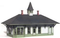 Banta Modelworks 2105 - Strong Depot - HO Scale Kit