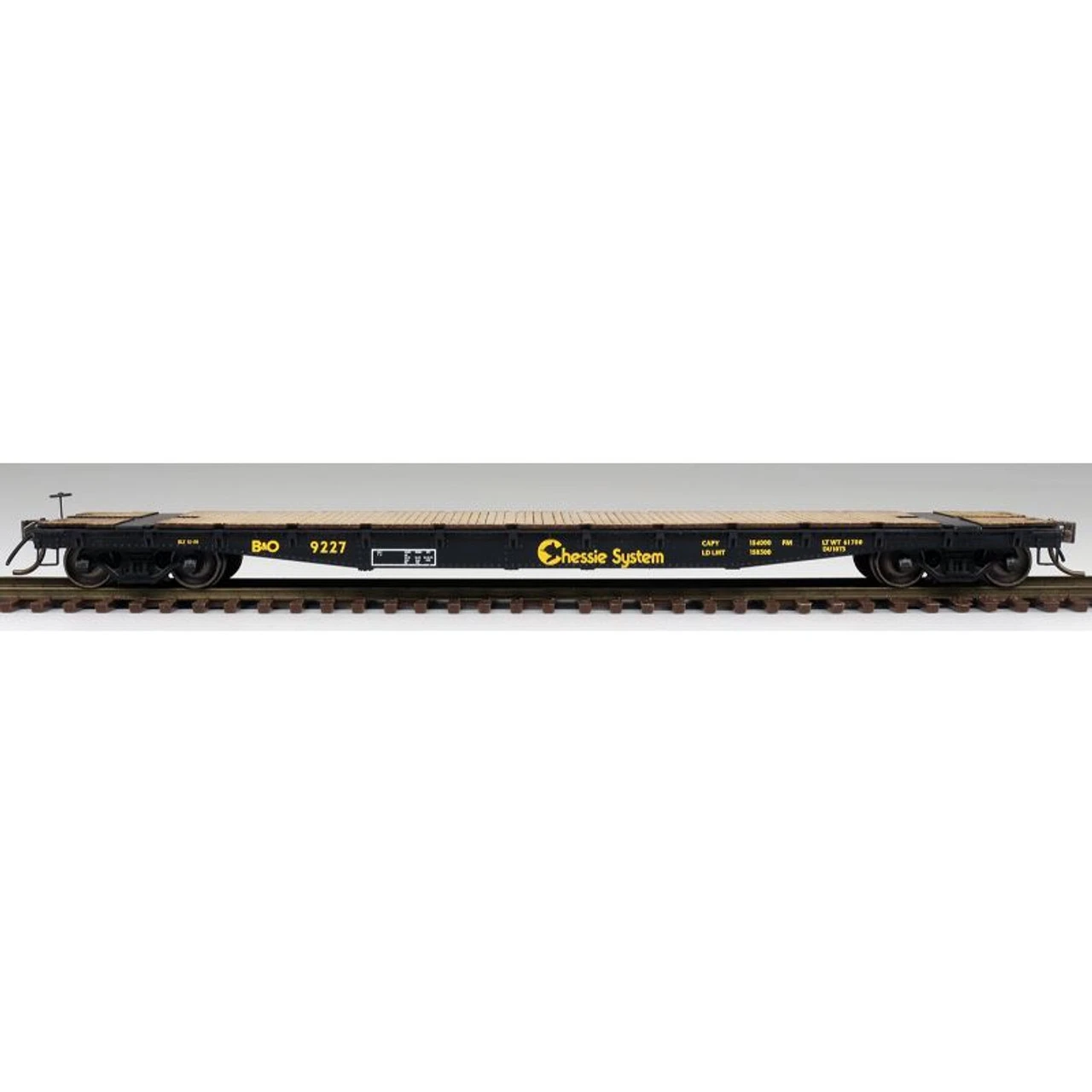 InterMountain 48716-02 - AAR 70 Ton 53' 6" Flat Car Chessie (B&O) 9134 - HO Scale