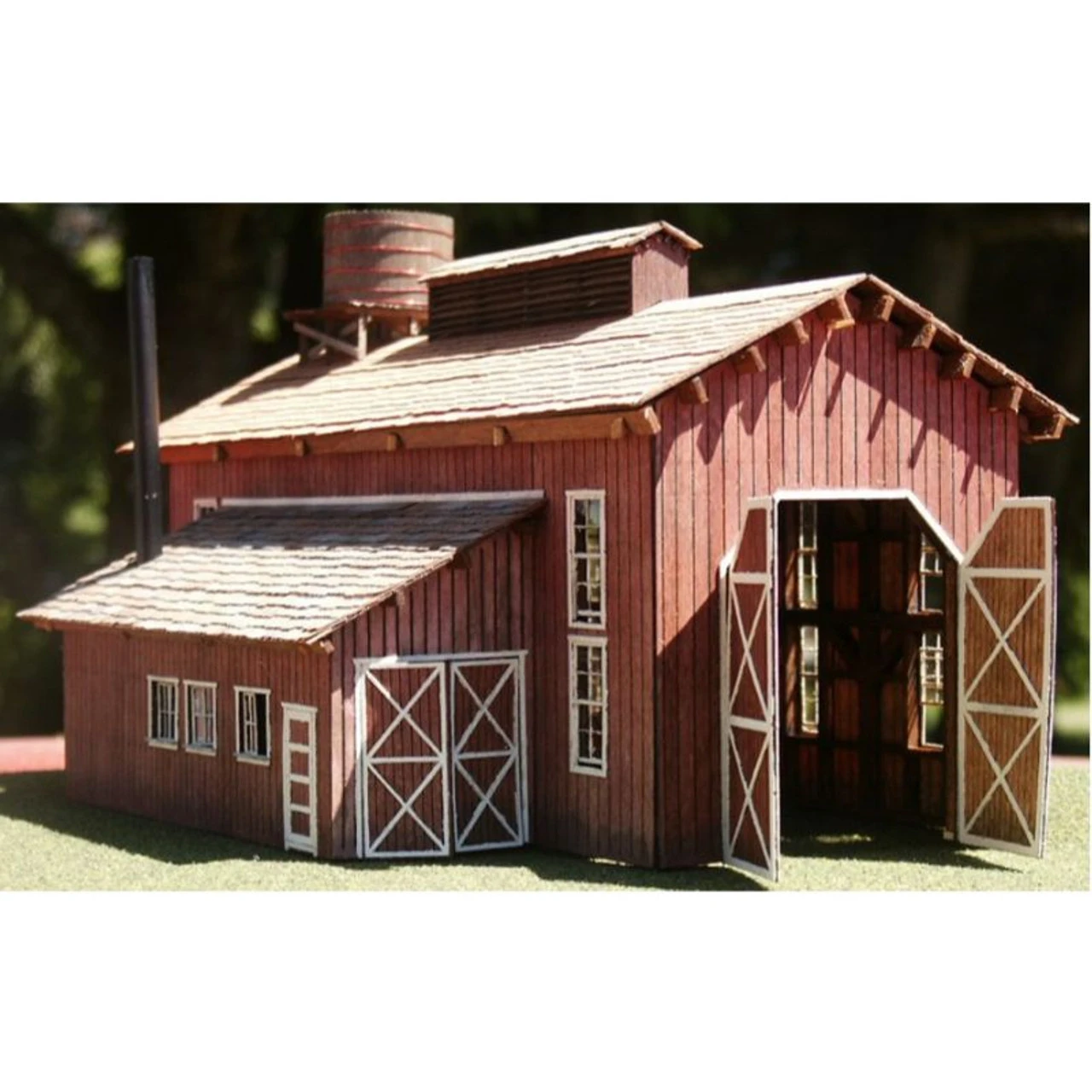 RslaserKits 2003 - Single Stall Engine House With Doors - HO Scale Kit