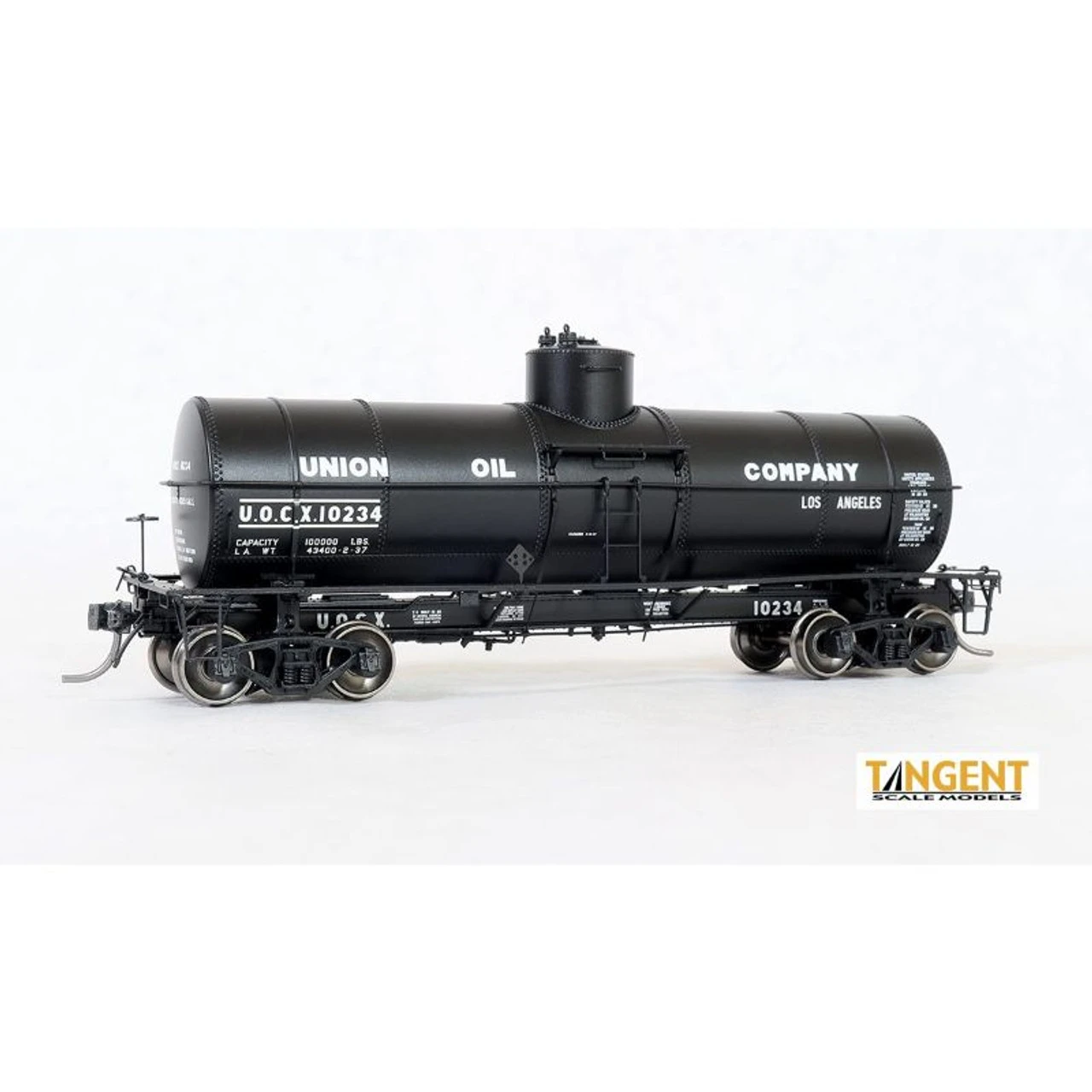 Tangent Scale Models 19072-11 - GATC 1917-design 10000 Gallon Tank Car Union Oil Of California (UOCX) 10241 - HO Scale