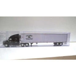 Trucks N Stuff TNS115 - Peterbilt 579 Sleeper Cab Tractor With 53' Reefer Trailer Clark Freight Lines - HO Scale