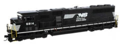 Walthers Mainline 910-10320 - EMD SD60M "TRICLOPS" Norfolk Southern (NS) 6814 - HO Scale