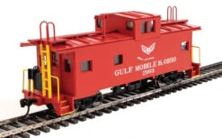 Walthers Mainline 910-8770 - International Wide-Vision Caboose Gulf Mobile And Ohio (GM&O) 2993 - HO Scale